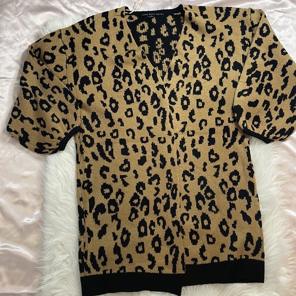 NEW TRENDY OVERSIZED LEOPARD PRINT LONG CARDIGAN SWEATER STATEMENT SLEEVES - Picture 9 of 16